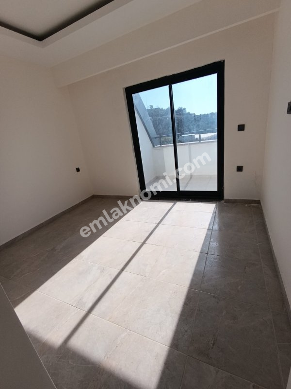 Antalya Demirtaş Mahallesi Satılık 2+1 Daire - Fotoğraf 13
