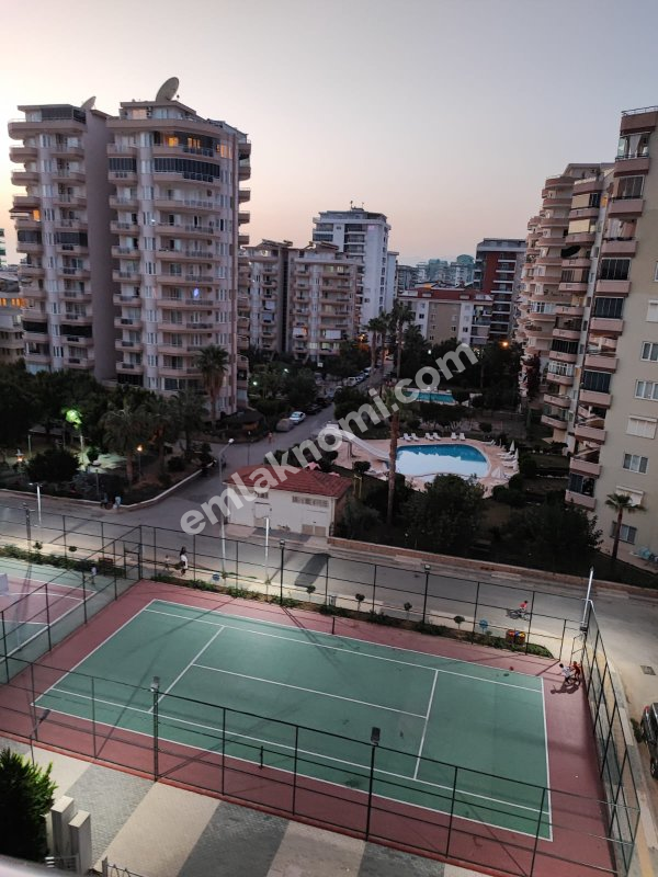 Antalya Mahmutlar Mahallesi Satılık 1+1 Daire - Fotoğraf 1