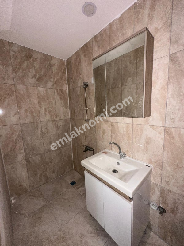 Karaman Ahiosman Mahallesi Kiralık 2+1 Ofis - Fotoğraf 6