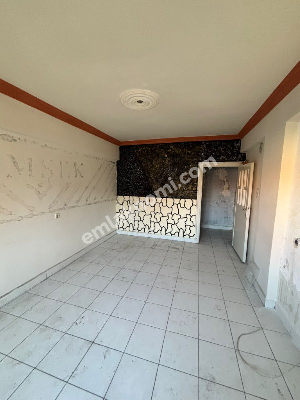Karaman Fenari Mahallesi Satılık 2+1 Ofis - Fotoğraf 7