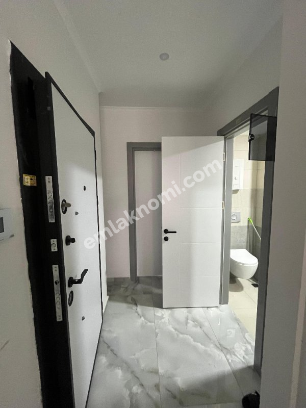 Antalya Mahmutlar Mahallesi Satılık 1+1 Daire - Fotoğraf 1