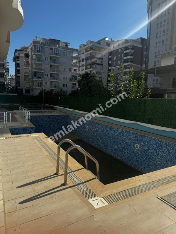Antalya Mahmutlar Mahallesi Satılık 1+1 Daire - Fotoğraf 5