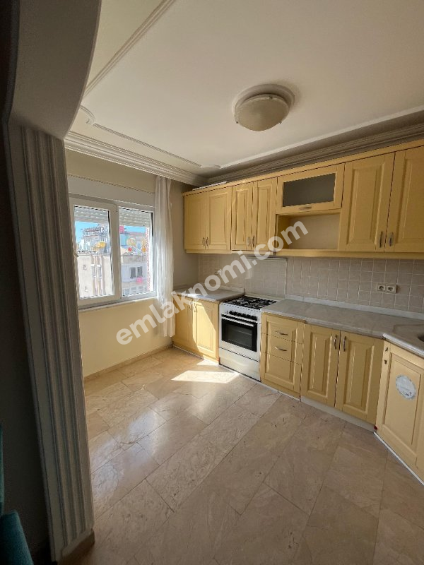 Antalya Mahmutlar Mahallesi Kiralık 2+1 Daire - Fotoğraf 11
