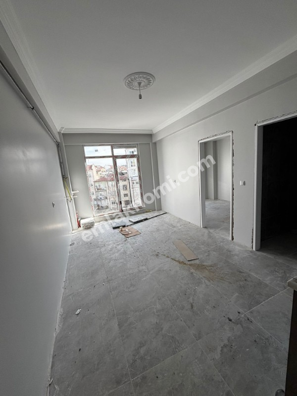 Karaman Fenari Mahallesi Satılık 1+1 Apart - Fotoğraf 2