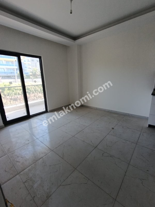 Antalya Mahmutlar Mahallesi Satılık 1+1 Daire - Fotoğraf 4