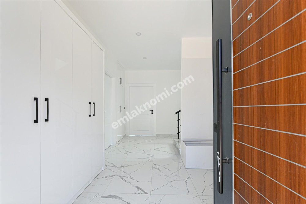 Antalya Kargıcak Mahallesi Satılık 4+1 Villa - Fotoğraf 3