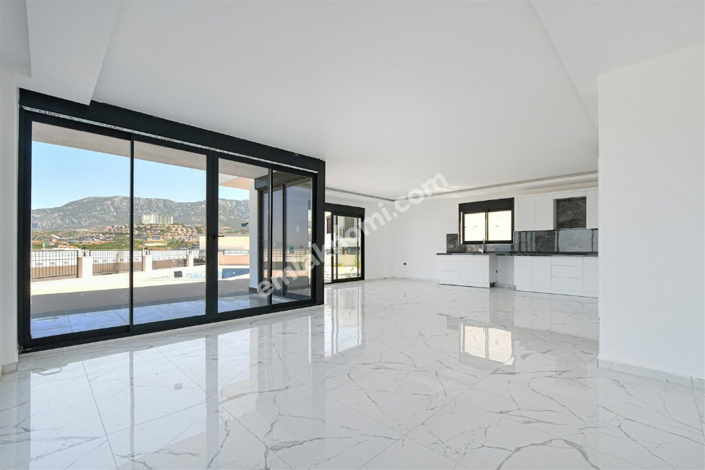 Antalya Kargıcak Mahallesi Satılık 4+1 Villa - Fotoğraf 8