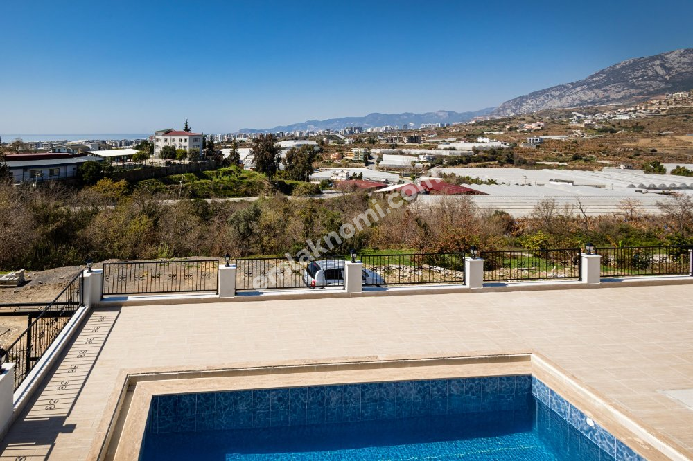 Antalya Kargıcak Mahallesi Satılık 4+1 Villa - Fotoğraf 32