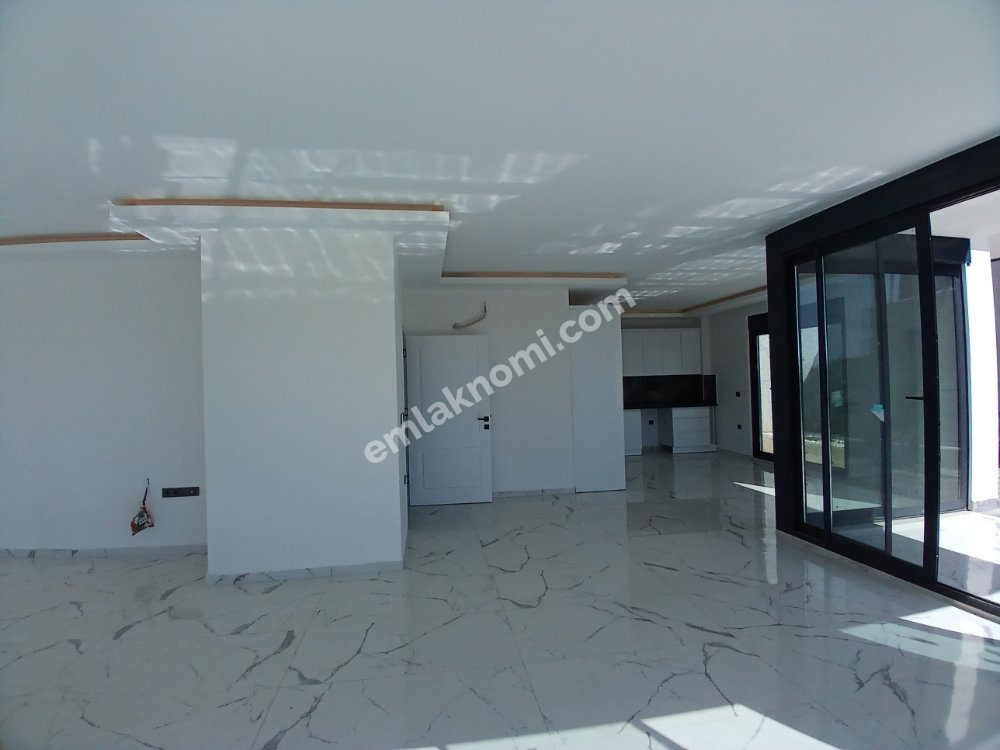 Antalya Kargıcak Mahallesi Satılık 4+1 Villa - Fotoğraf 33