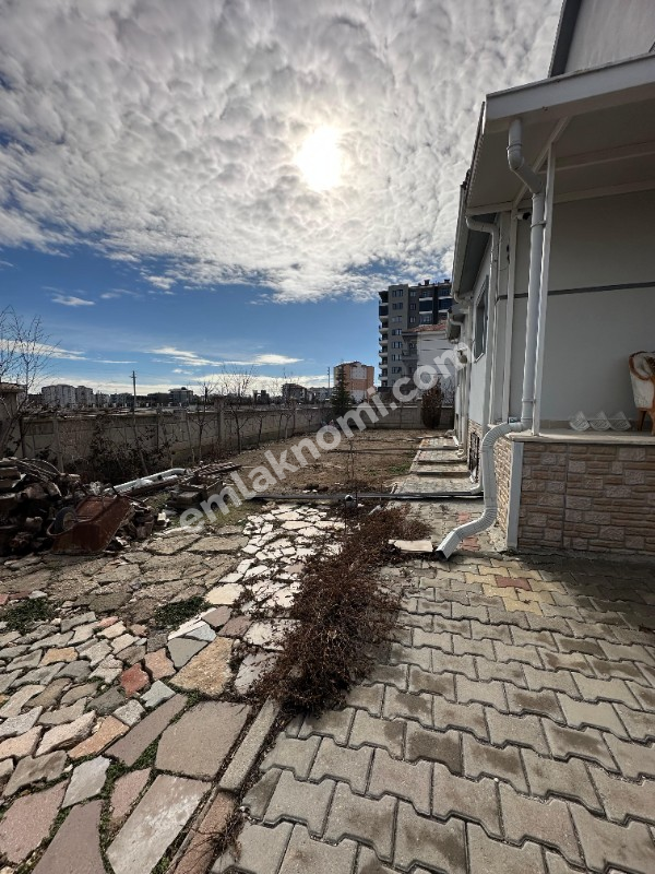Karaman Yenişehir Mahallesi Satılık 4+1 Müstakil Ev | Emlakmaster - Fotoğraf 5