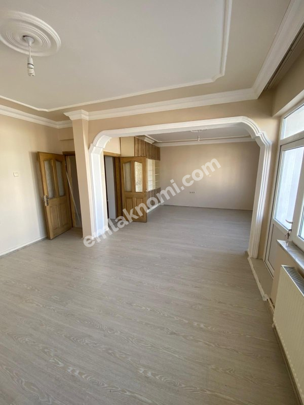 Karaman Alişahane Mahallesi Satılık 2+1 Daire - Fotoğraf 2