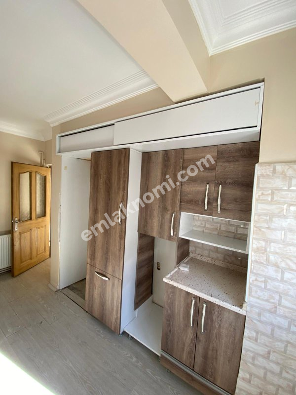 Karaman Alişahane Mahallesi Satılık 2+1 Daire - Fotoğraf 8