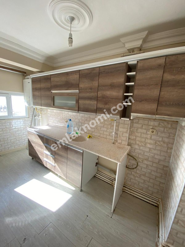 Karaman Alişahane Mahallesi Satılık 2+1 Daire - Fotoğraf 13