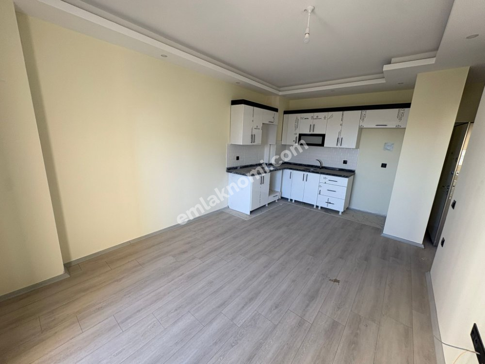 Antalya Avsallar Mahallesi Satılık 1+1 Daire - Fotoğraf 2