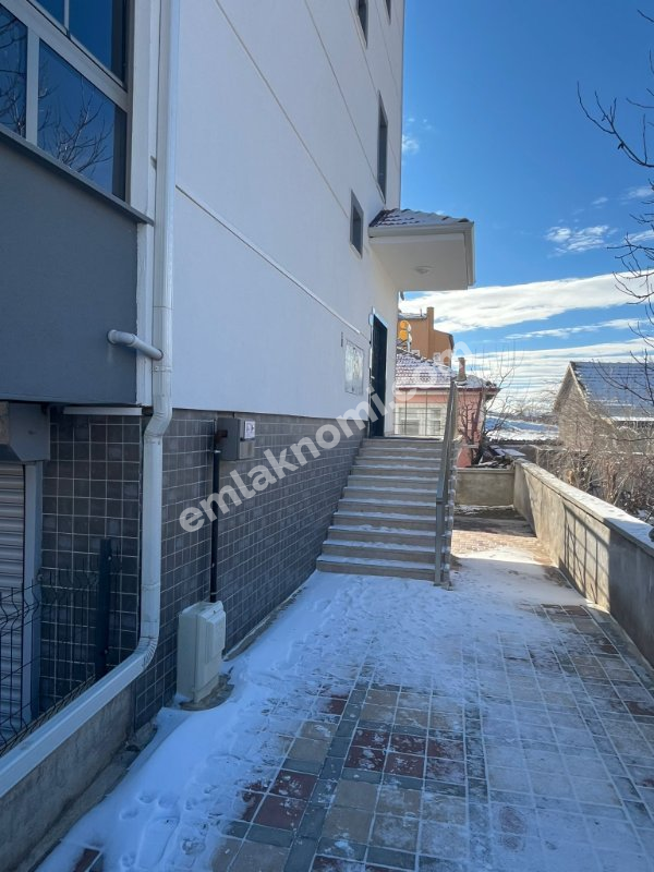 Karaman Karamanoğlu Mehmet Bey Mahallesi Satılık 3+1 Daire - Fotoğraf 3