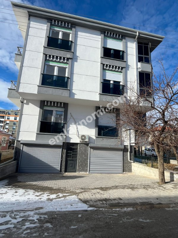 Karaman Karamanoğlu Mehmet Bey Mahallesi Satılık 3+1 Daire - Fotoğraf 6