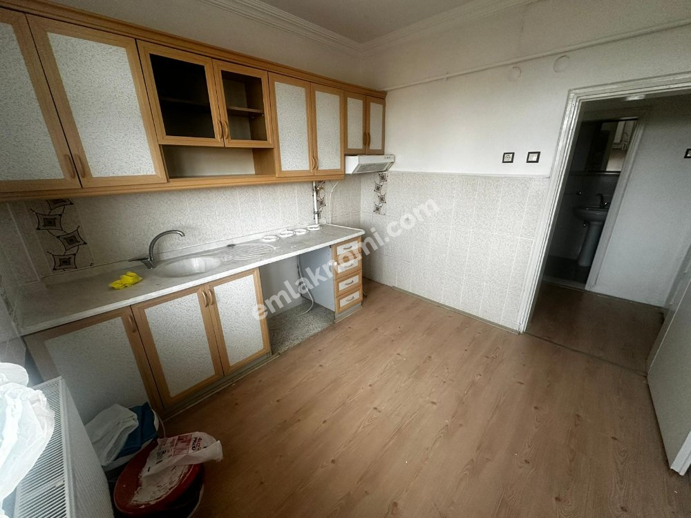 Karaman Sümer Mahallesi Kiralık 2+1 Daire - Fotoğraf 3