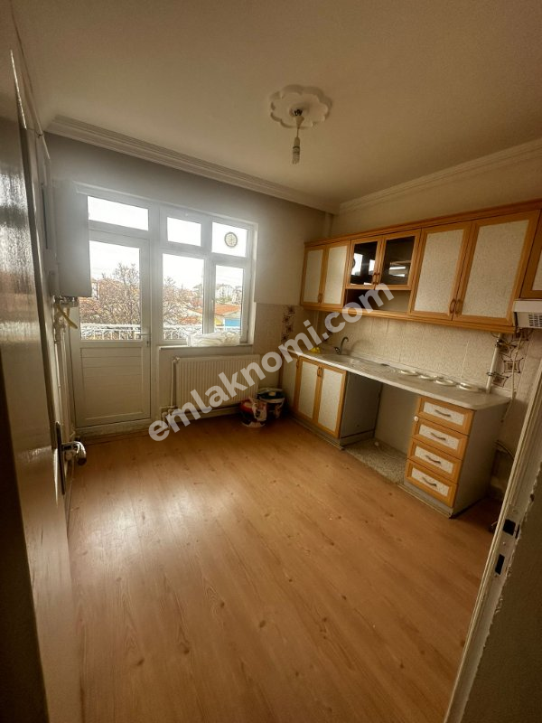 Karaman Sümer Mahallesi Kiralık 2+1 Daire - Fotoğraf 4