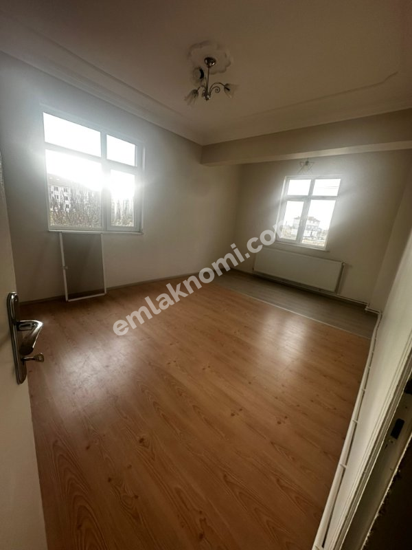 Karaman Sümer Mahallesi Kiralık 2+1 Daire - Fotoğraf 11