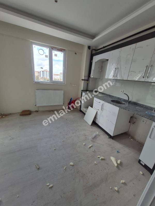 Ereğli Toros Mahallesi Satılık 2+1 Daire - Fotoğraf 2