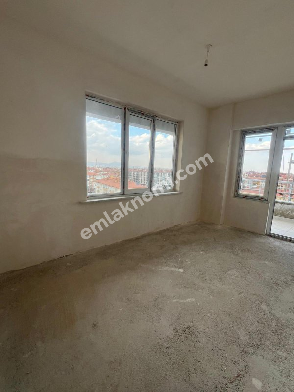 Konya Erenler Mahallesi Satılık 3+1 Daire - Fotoğraf 5