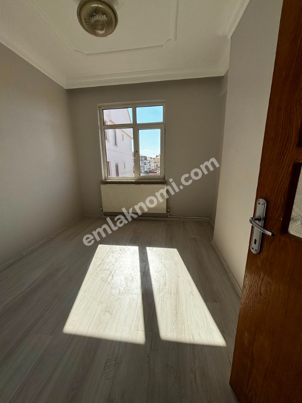 Karaman Nefise Sultan Mahallesi Satılık 2+1 Daire - Fotoğraf 2