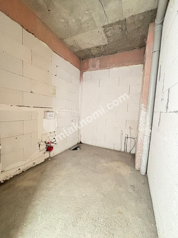 Karaman Abbas Mahallesi Satılık 1+1 Apart - Fotoğraf 2