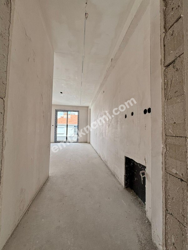 Karaman Abbas Mahallesi Satılık 1+1 Apart - Fotoğraf 6