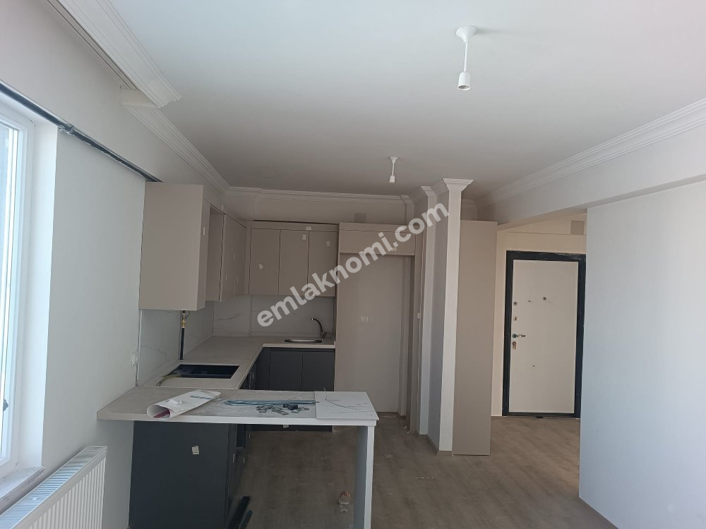 Ereğli Toros Mahallesi Satılık 1+1 Apart - Fotoğraf 4