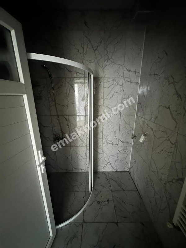 Karaman Sümer Mahallesi Kiralık 3+1 Daire - Fotoğraf 2