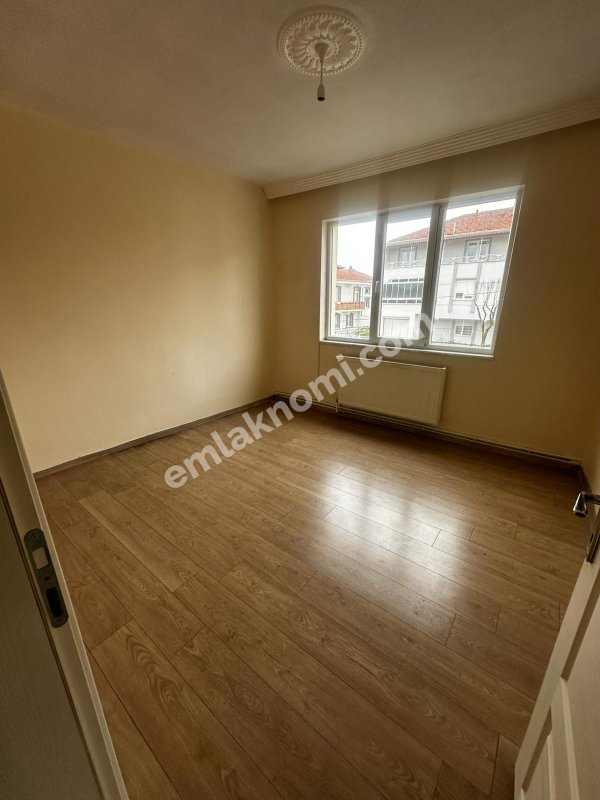 Karaman Sümer Mahallesi Kiralık 3+1 Daire - Fotoğraf 6
