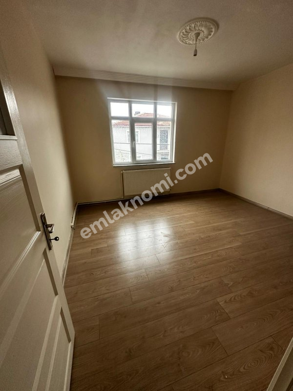 Karaman Sümer Mahallesi Kiralık 3+1 Daire - Fotoğraf 7