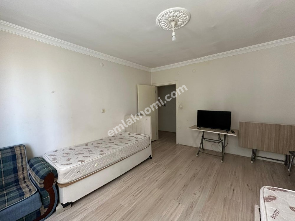 Karaman Tabduk Emre Mahallesi Satılık 1+1 Apart - Fotoğraf 2