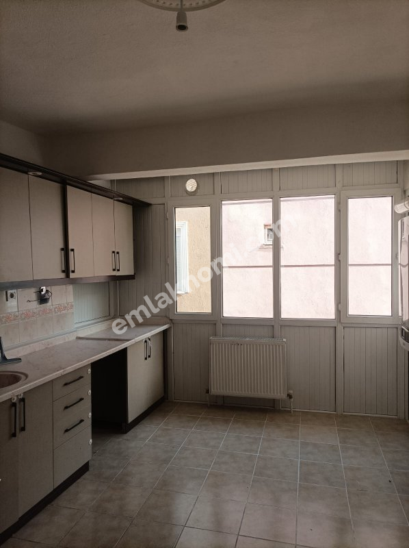 Karaman Kazım Karabekir Paşa Mahallesi Kiralık 3+1 Daire - Fotoğraf 2