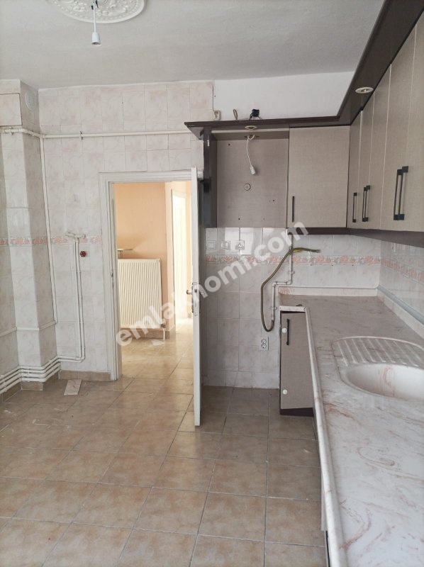 Karaman Kazım Karabekir Paşa Mahallesi Kiralık 3+1 Daire - Fotoğraf 3