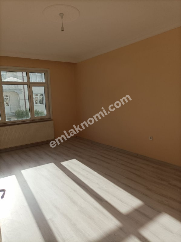 Karaman Kazım Karabekir Paşa Mahallesi Kiralık 3+1 Daire - Fotoğraf 6