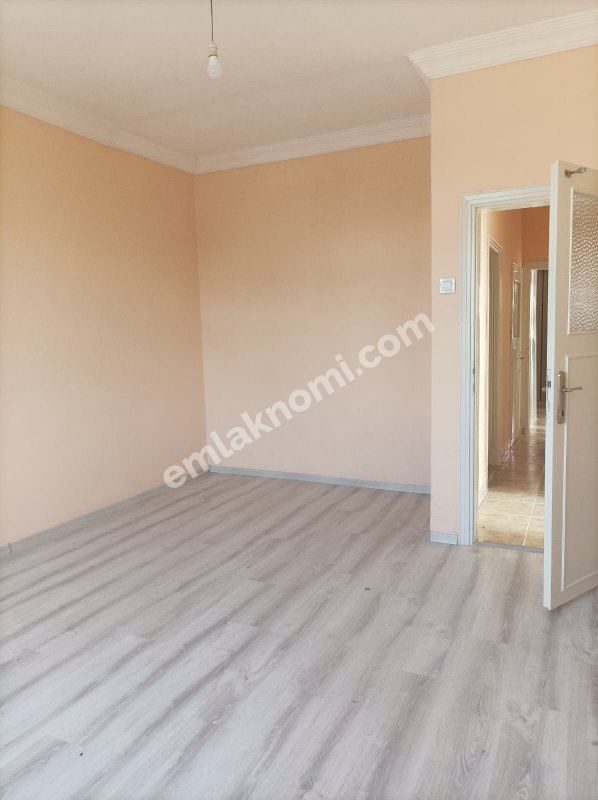 Karaman Kazım Karabekir Paşa Mahallesi Kiralık 3+1 Daire - Fotoğraf 12
