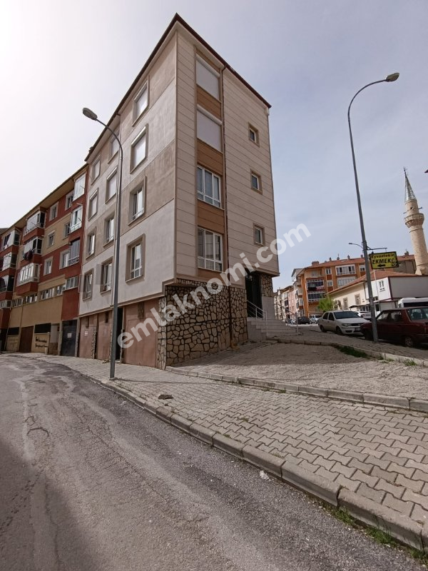 Karaman Mahmudiye Mahallesi Satılık 3+1 Daire - Fotoğraf 2
