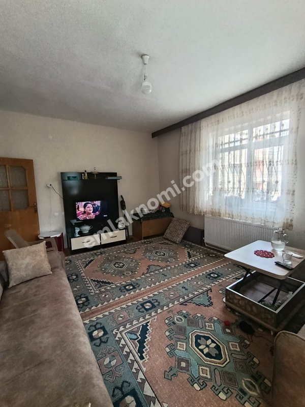 Karaman Gazidükkan Mahallesi Satılık 1+1 Daire | Emlakmaster - Fotoğraf 4