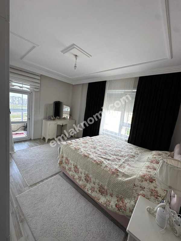 Karaman Pirireis Mahallesi Satılık 4+1 Daire | Emlakmaster - Fotoğraf 3
