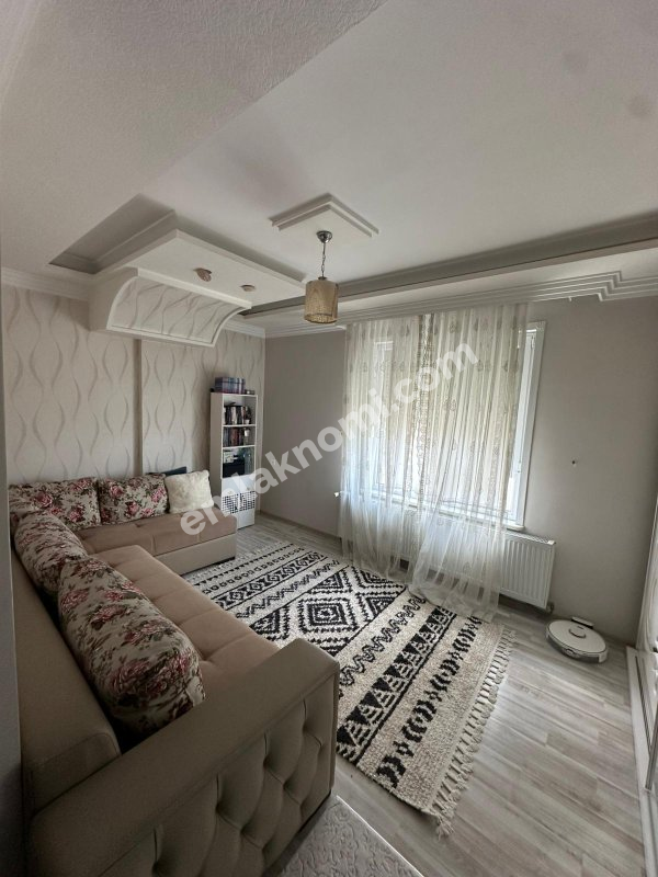Karaman Pirireis Mahallesi Satılık 4+1 Daire | Emlakmaster - Fotoğraf 13
