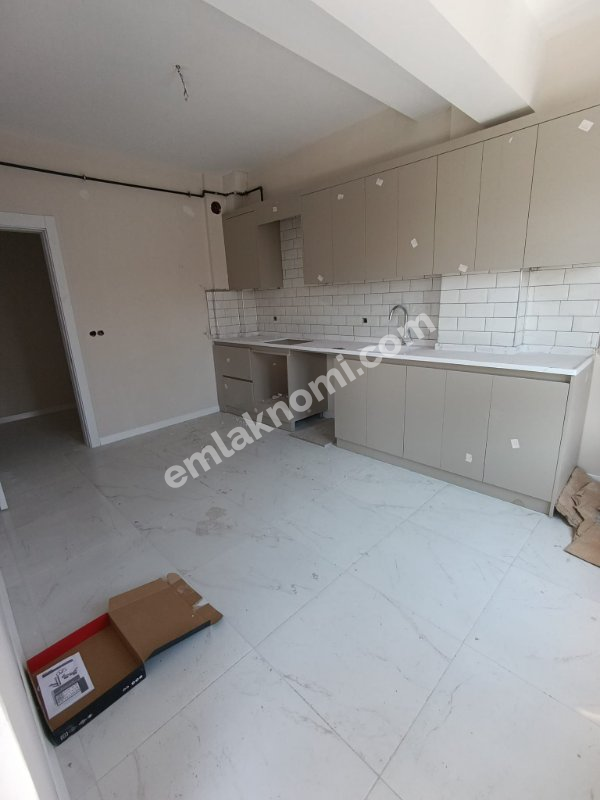 Karaman Abbas Mahallesi Satılık 2+1 Daire - Fotoğraf 9