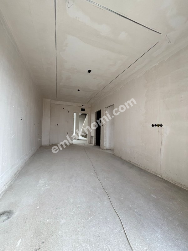 Karaman Abbas Mahallesi Satılık 1+1 Apart - Fotoğraf 2