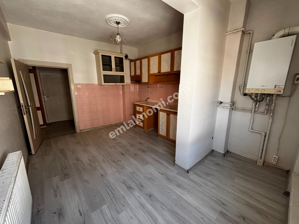 Karaman Cedit Mahallesi Satılık 2+1 Daire - Fotoğraf 4