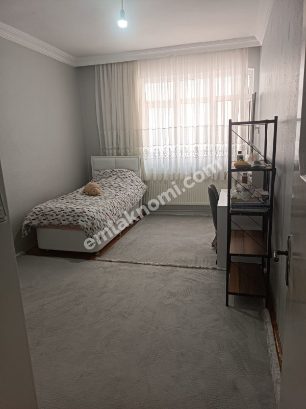 Karaman Rauf Denktaş Mahallesi Kiralık 2+1 Daire | Emlakmaster - Fotoğraf 3