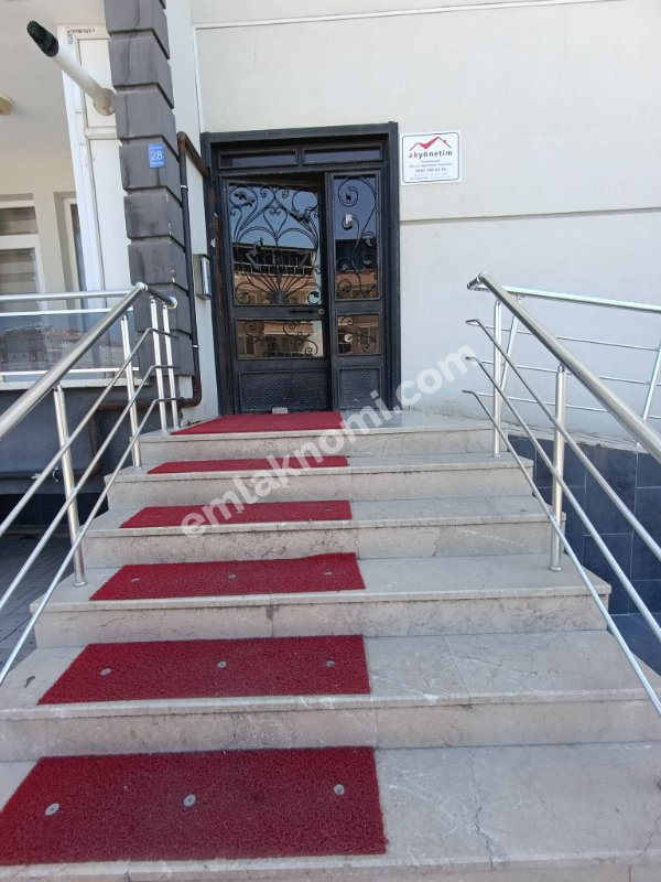 Karaman Tabduk Emre Mahallesi Satılık 1+1 Daire | Emlakmaster - Fotoğraf 9