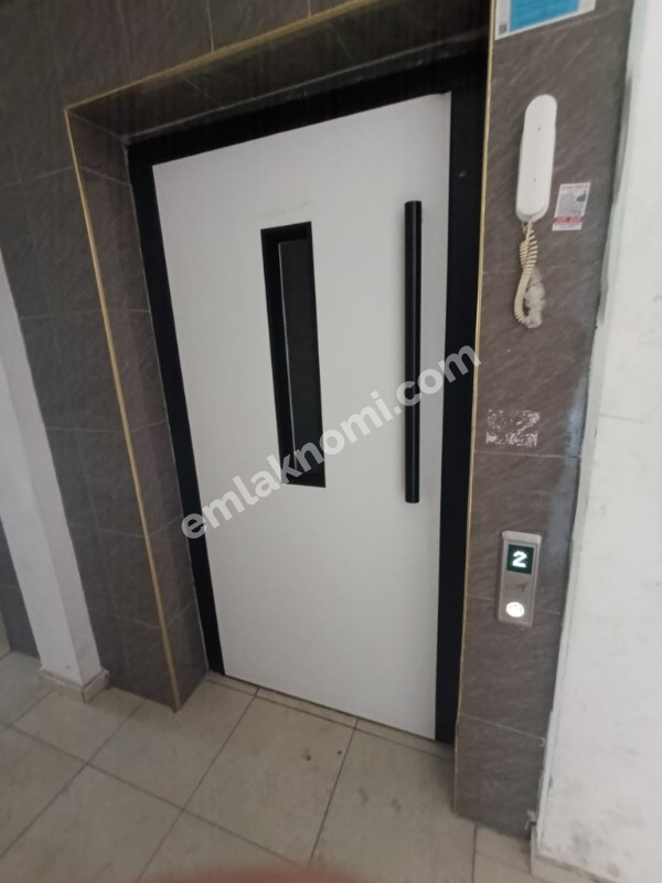 Karaman Tabduk Emre Mahallesi Satılık 1+1 Daire | Emlakmaster - Fotoğraf 11