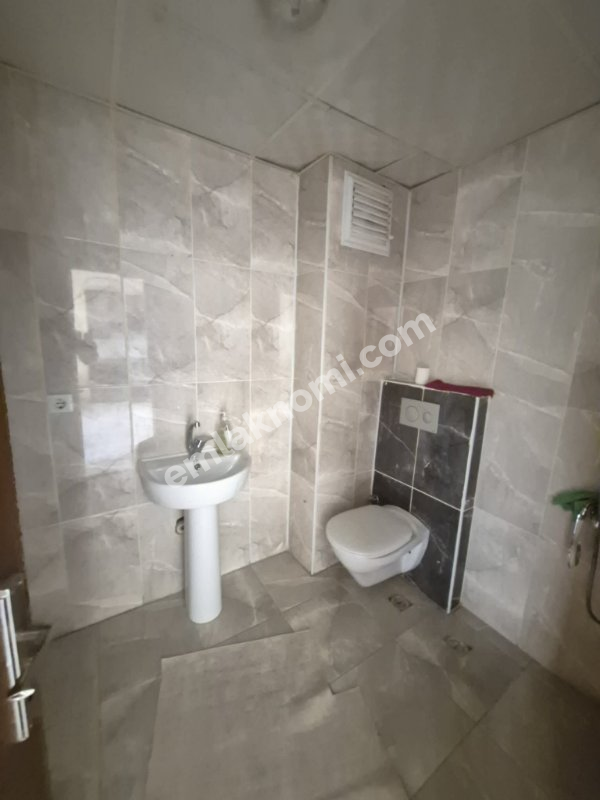 Ereğli Toros Mahallesi Kiralık 1+1 Daire - Fotoğraf 6