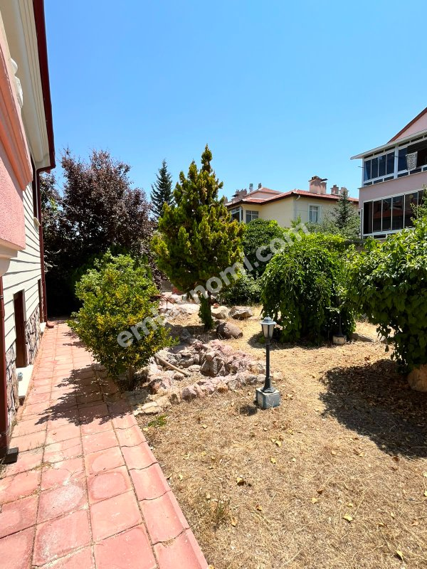 Karaman Mehmet Akif Ersoy Mahallesi Satılık 6+2 Villa | Emlakmaster - Fotoğraf 5