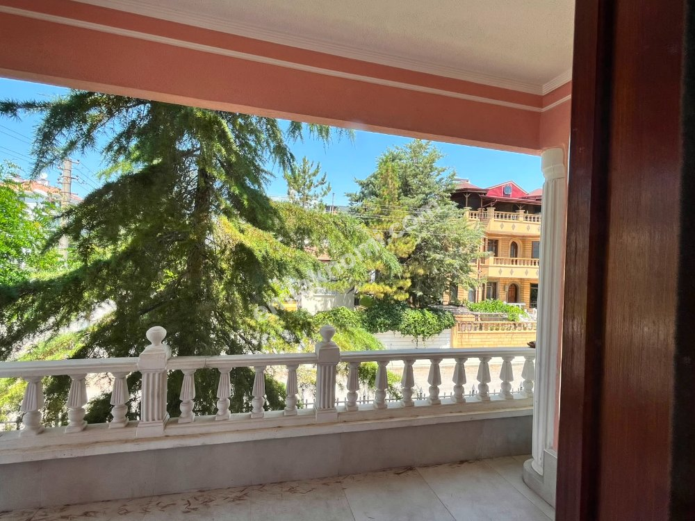 Karaman Mehmet Akif Ersoy Mahallesi Satılık 6+2 Villa | Emlakmaster - Fotoğraf 11